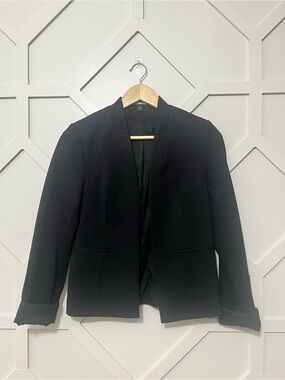 Express Black Collarless Women’s Blazer